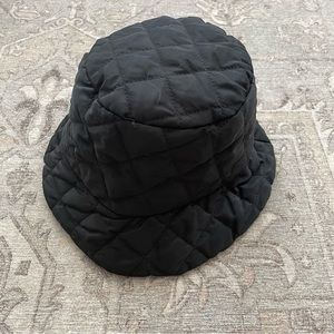 Quilted bucket hat